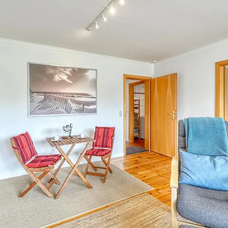 1 Bedroom Cozy In